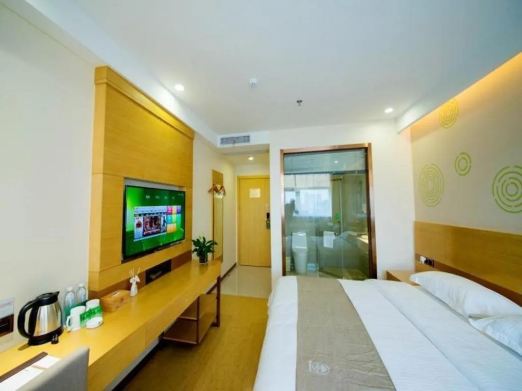 Bed in GreenTree Inn Zhangjiagang Yangshe Old Street Stadium