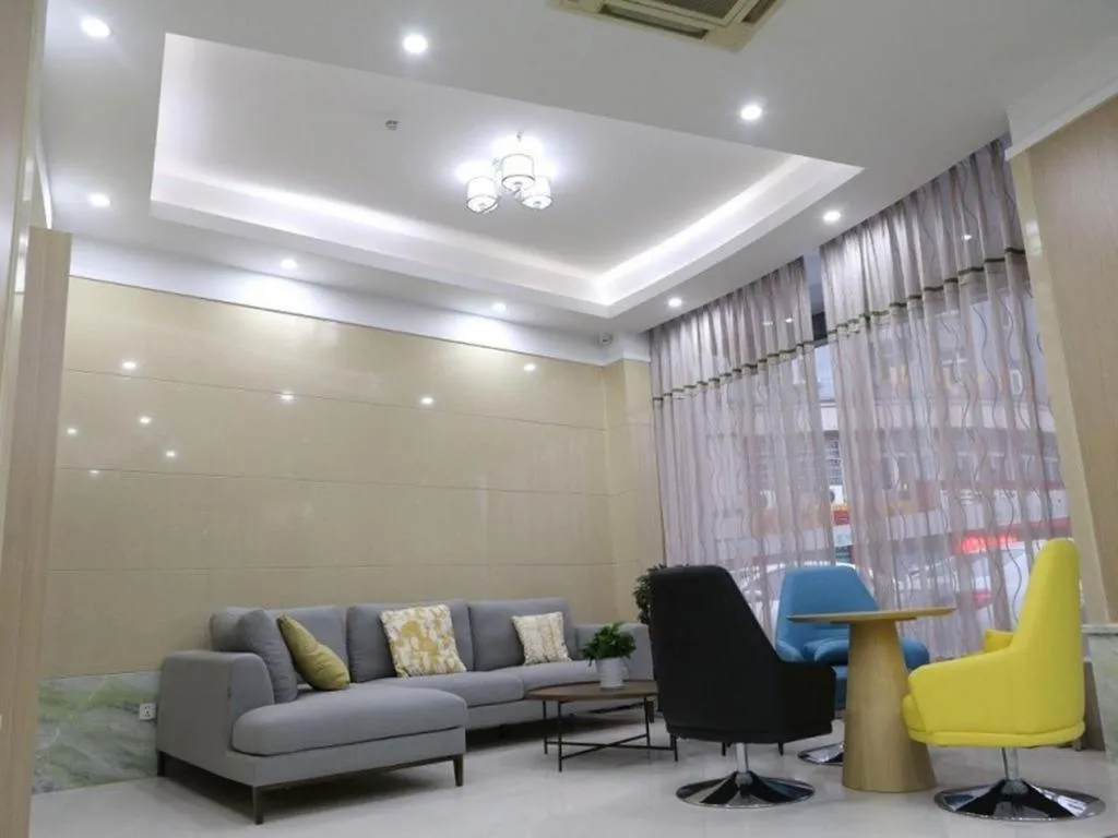 Vatica Hangzhou Linan Qianwang Street Hotel