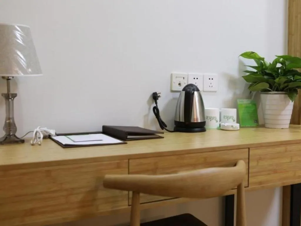 Vatica Hangzhou Linan Qianwang Street Hotel