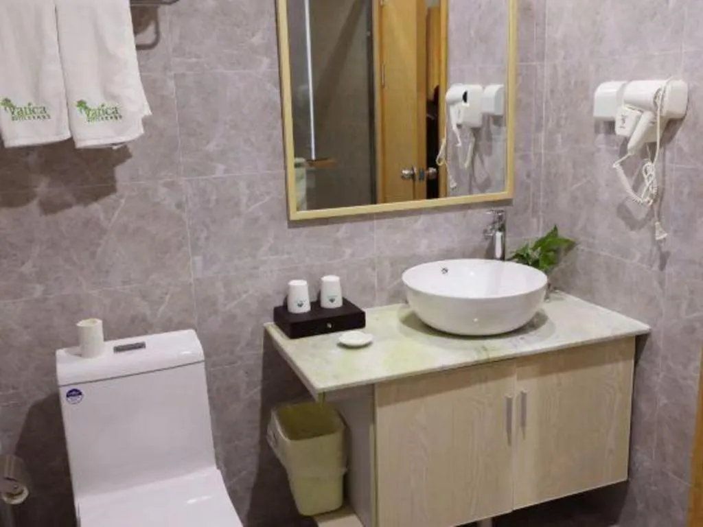 Vatica Hangzhou Linan Qianwang Street Hotel