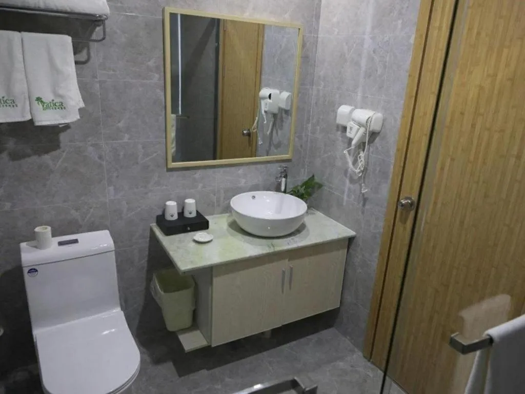 Vatica Hangzhou Linan Qianwang Street Hotel