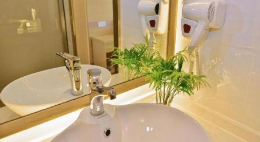 GreenTree Inn Shanghai National Convention and Exhibition Center Huaxiang Road