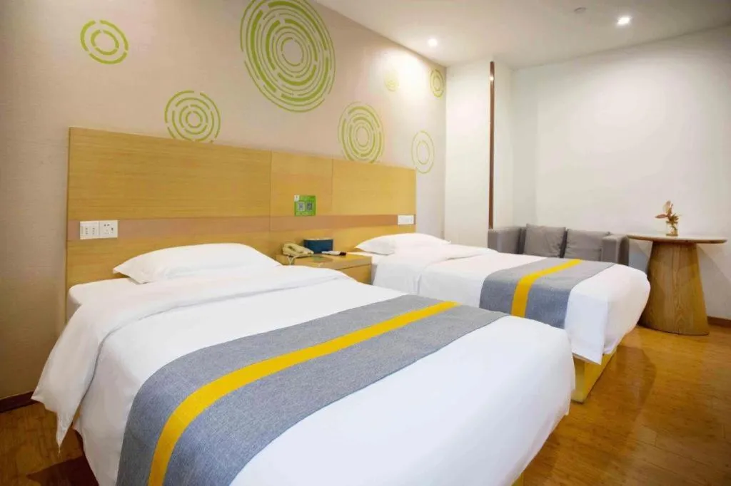 Bed in GreenTree Inn Shanghai National Convention and Exhibition Center Huaxiang Road