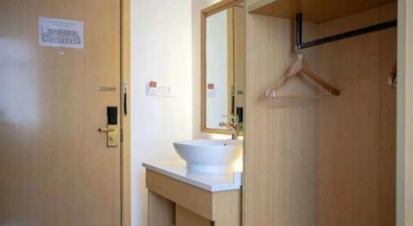 GreenTree Inn Shanghai National Convention and Exhibition Center Huaxiang Road