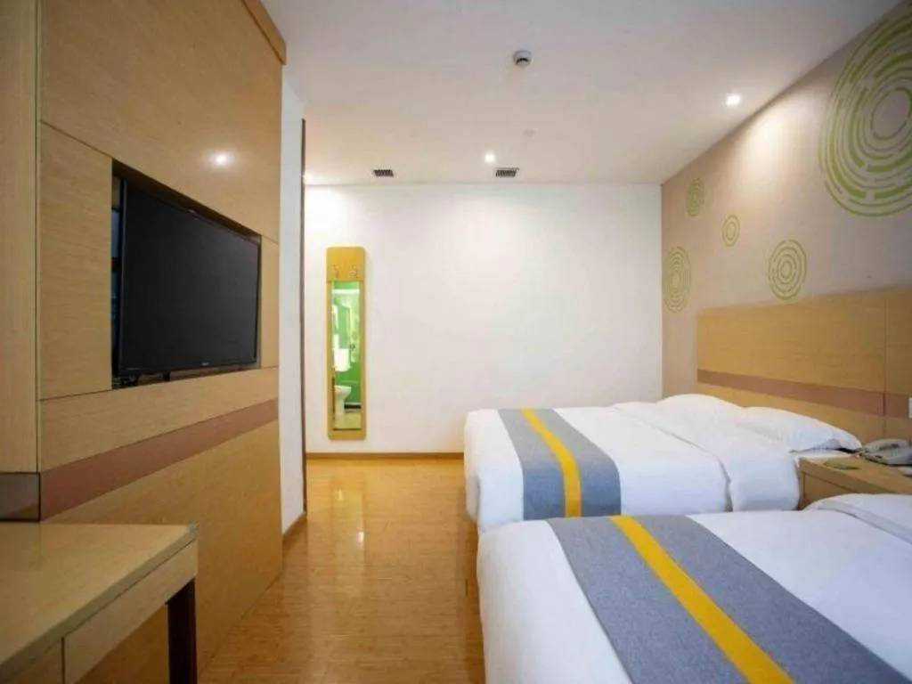 Bed in GreenTree Inn Shanghai National Convention and Exhibition Center Huaxiang Road