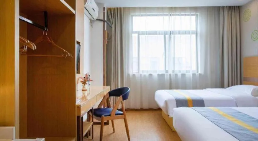 Bed in GreenTree Inn Shanghai National Convention and Exhibition Center Huaxiang Road