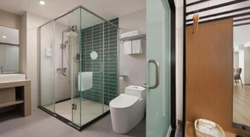 GreenTree Inn Haikou City Wuzhishan Road