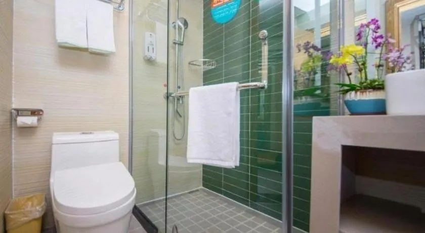 GreenTree Inn Haikou City Wuzhishan Road