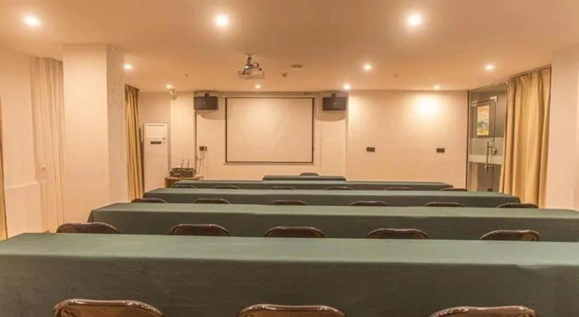 GreenTree Inn Haikou City Wuzhishan Road