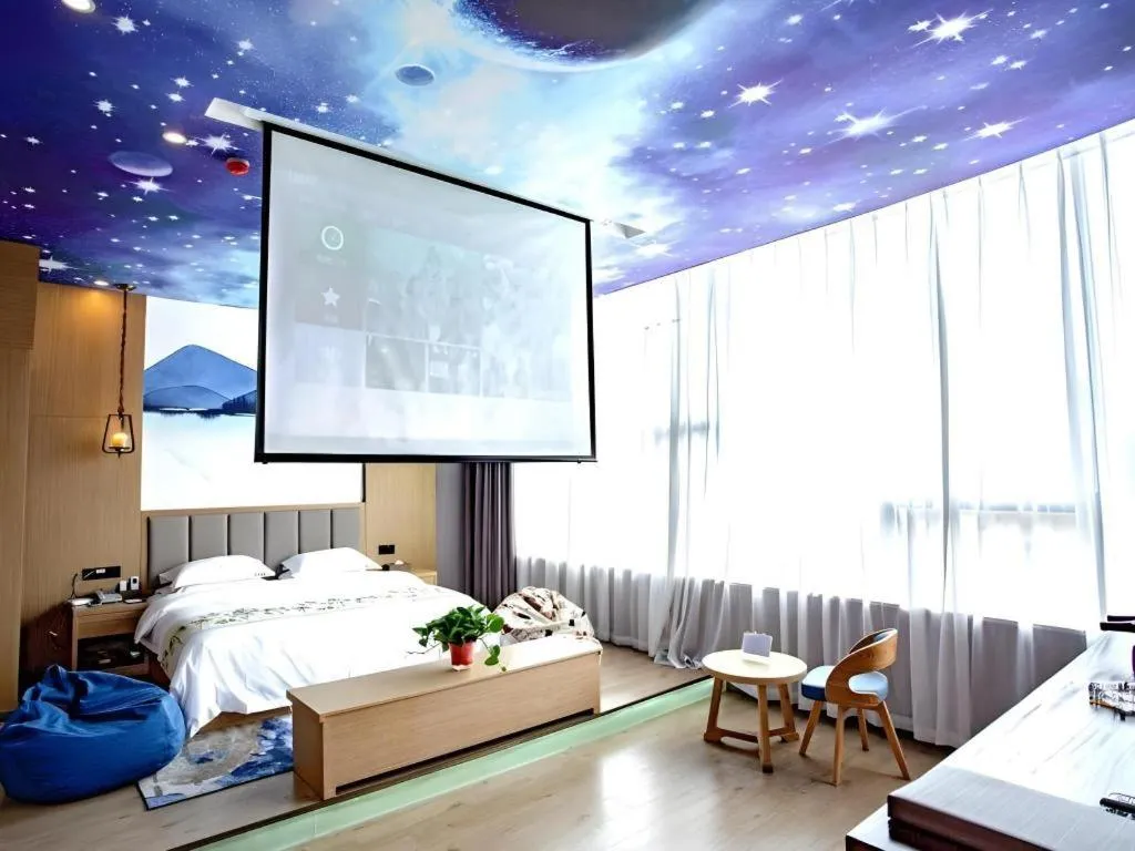 Bed in VX Dali Erhai Park Seascape Hotel