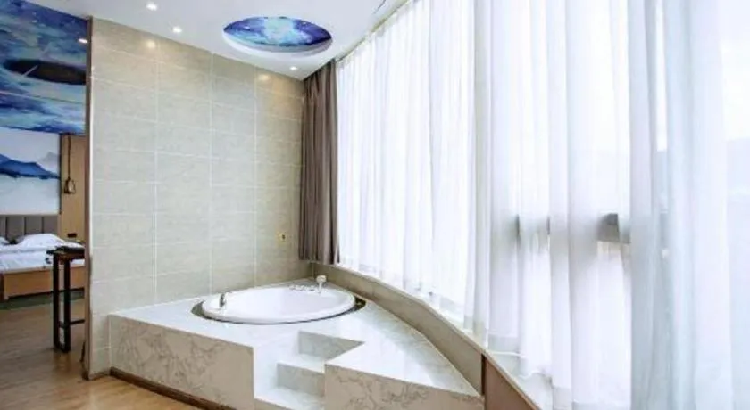 VX Dali Erhai Park Seascape Hotel