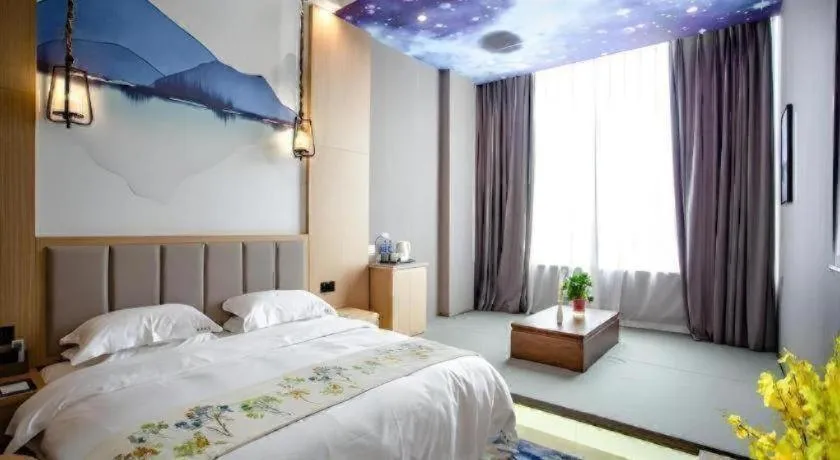 Bed in VX Dali Erhai Park Seascape Hotel