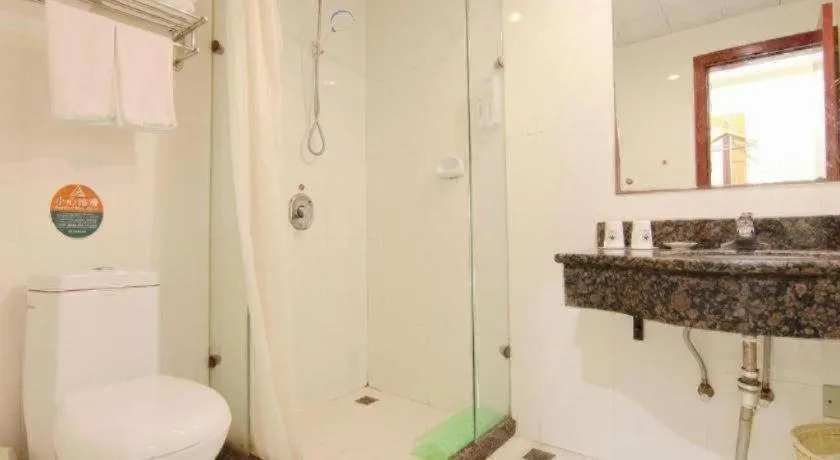 GreenTree Inn Chongqing Longhu Times Tianjie Xietaizi Metro Station