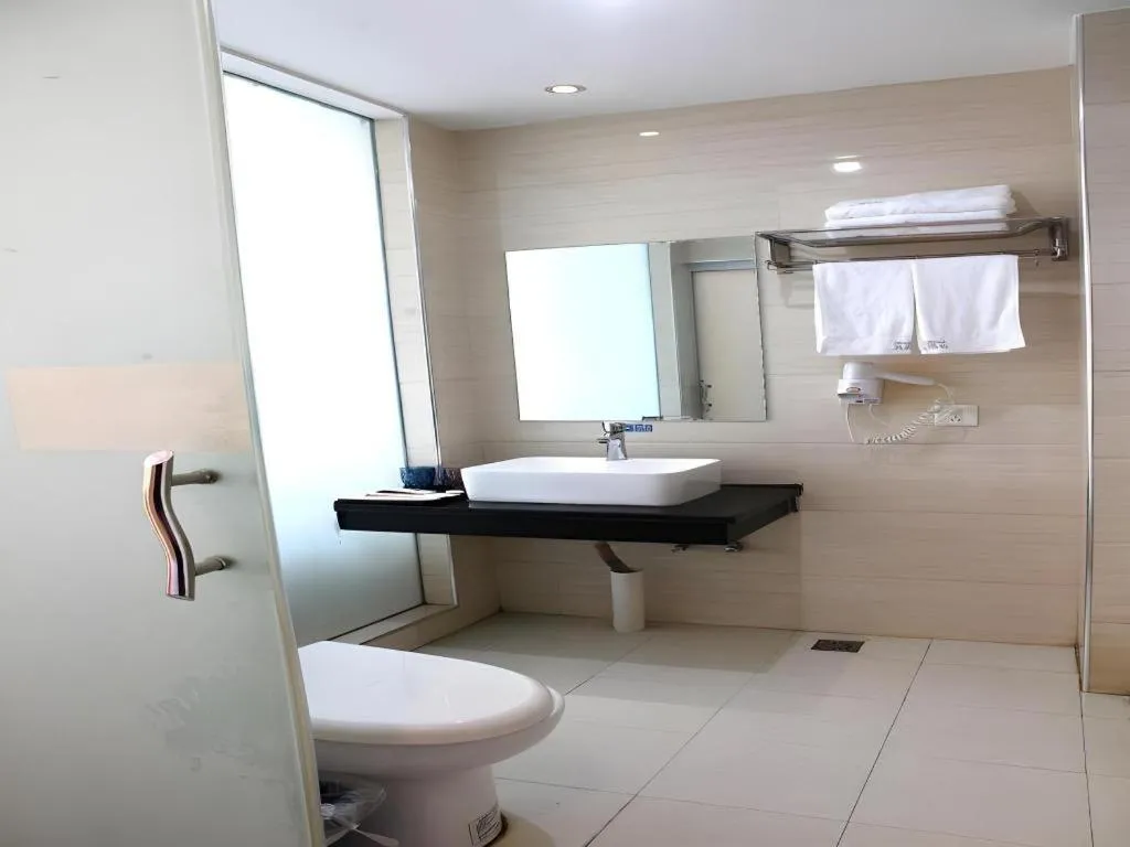 Shell Ganzhou Central Theme Hotel