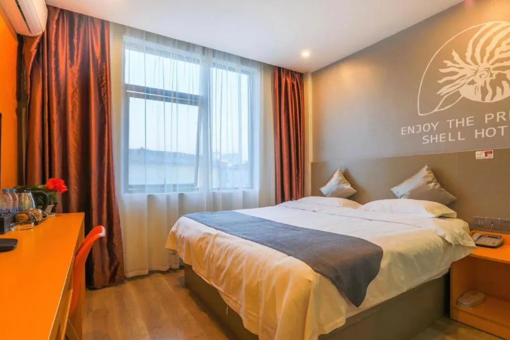 Bed in Shell Ganzhou Central Theme Hotel