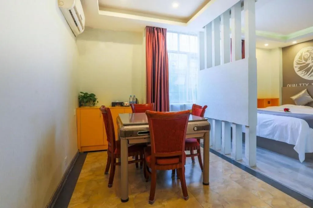 Bed in Shell Ganzhou Central Theme Hotel