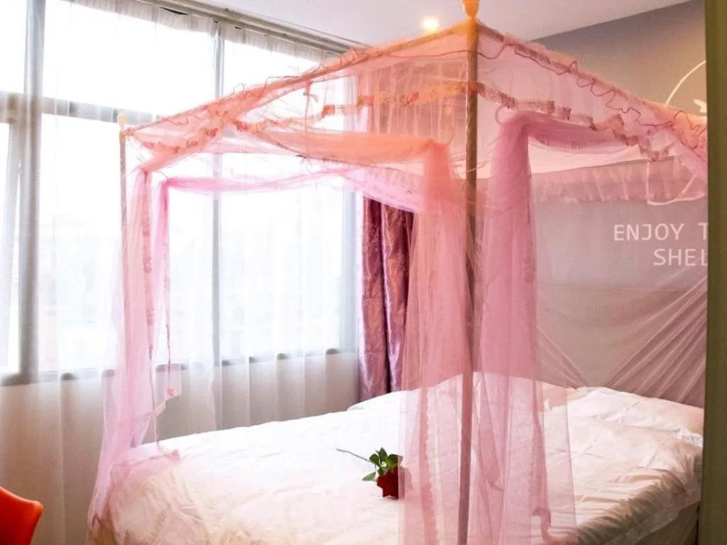 Bed in Shell Ganzhou Central Theme Hotel