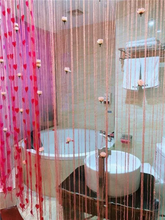 Shell Ganzhou Central Theme Hotel