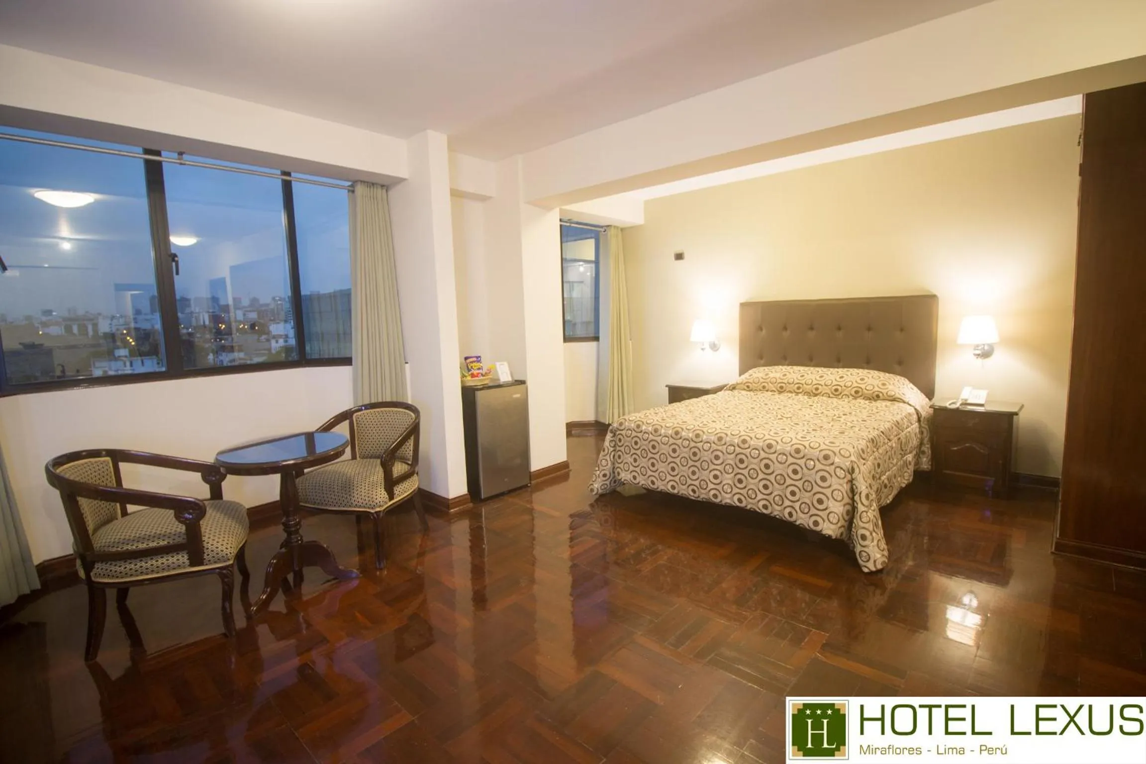 Photo of the whole room, Bed in Hotel Lexus