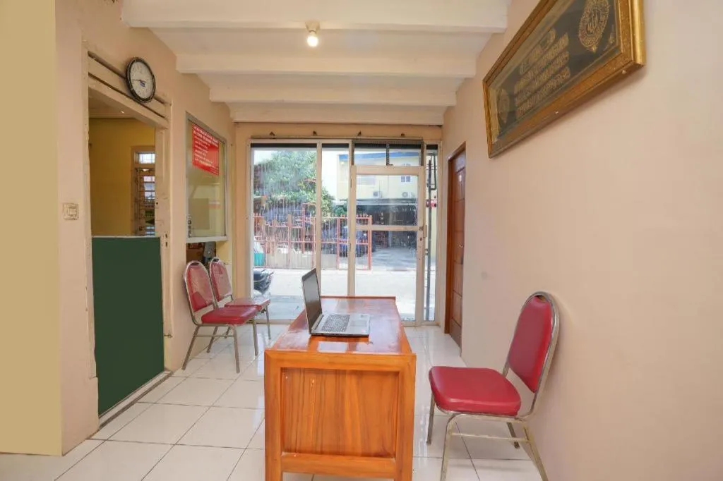 OYO 2656 Az Zahra Residence Syariah