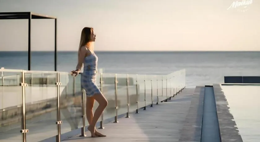 Rattana Pura Beach Resort