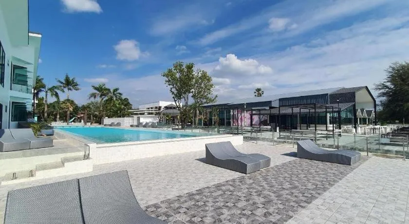 Rattana Pura Beach Resort