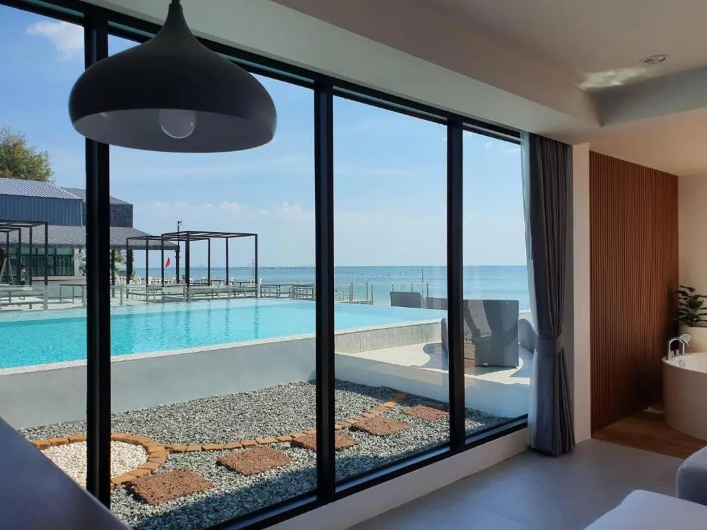 Rattana Pura Beach Resort