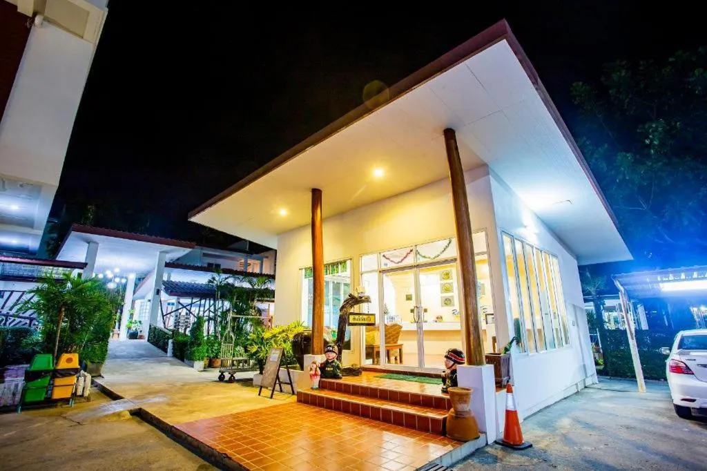 Rattana Pura Beach Resort