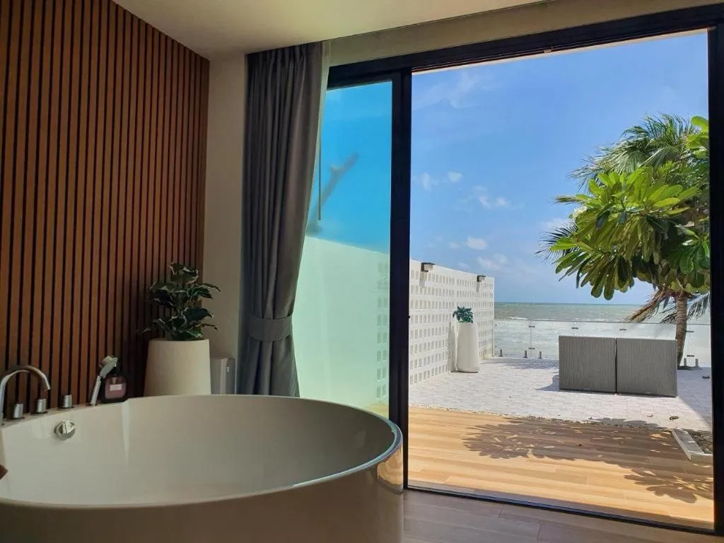 Rattana Pura Beach Resort