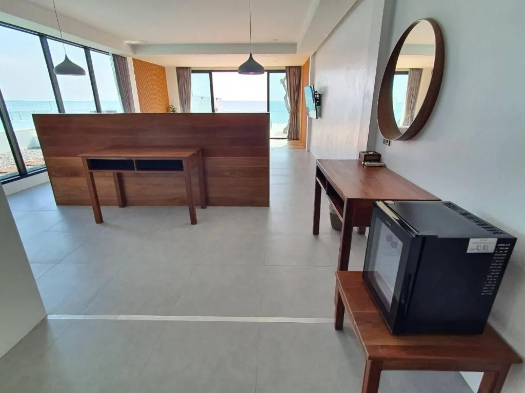 Rattana Pura Beach Resort