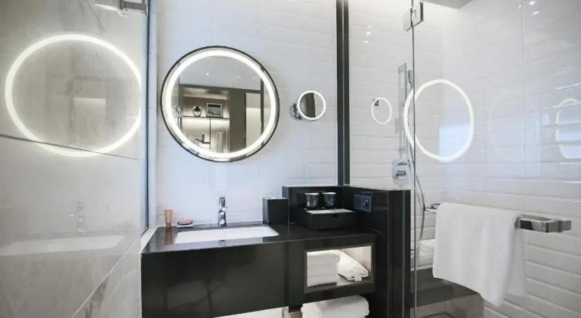 Crowne Plaza Shenzhen WECC