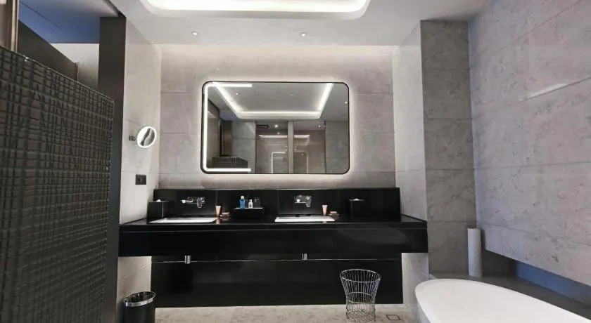 Crowne Plaza Shenzhen WECC