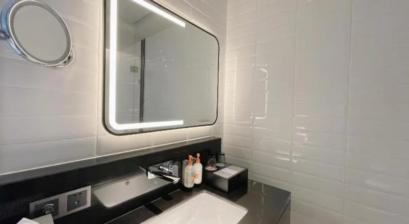 Crowne Plaza Shenzhen WECC