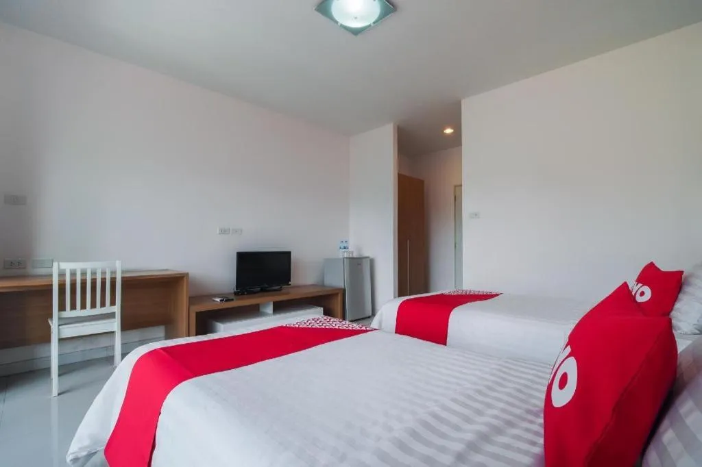 Bed in Super OYO 662 Malee Bunga Hotel