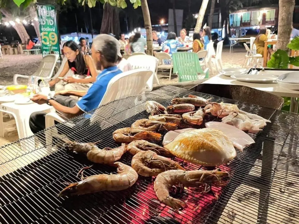 Hat yao Seaview Beach Room