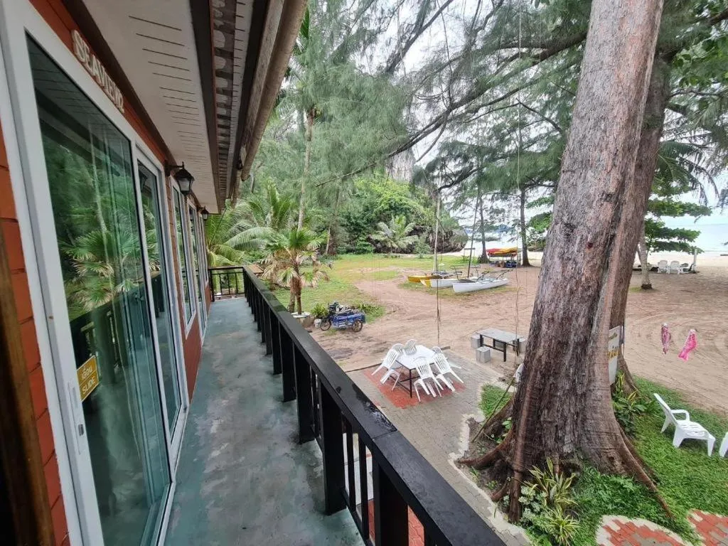 Hat yao Seaview Beach Room