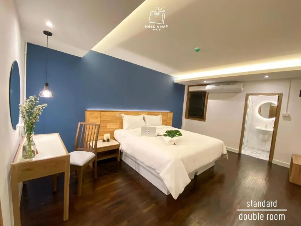 Bed in Need a Nap Hostel Phrae