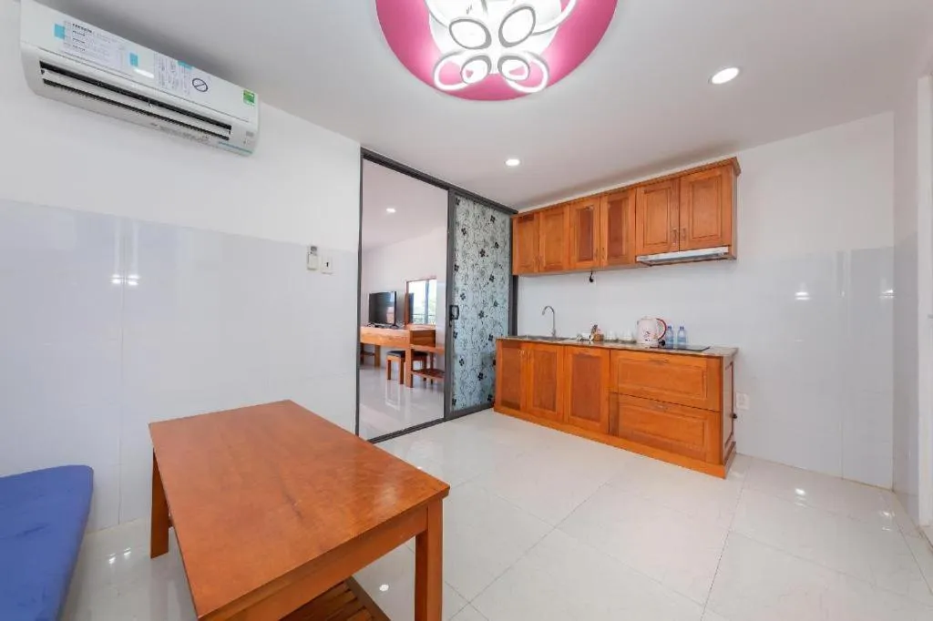 OYO 1028 Flower House Apartment