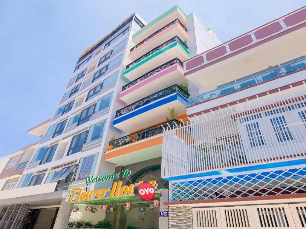 OYO 1028 Flower House Apartment