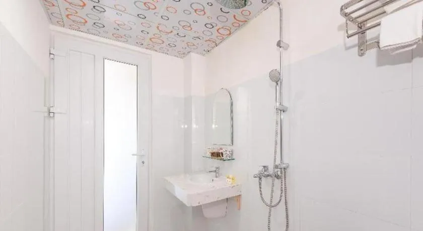 OYO 1028 Flower House Apartment