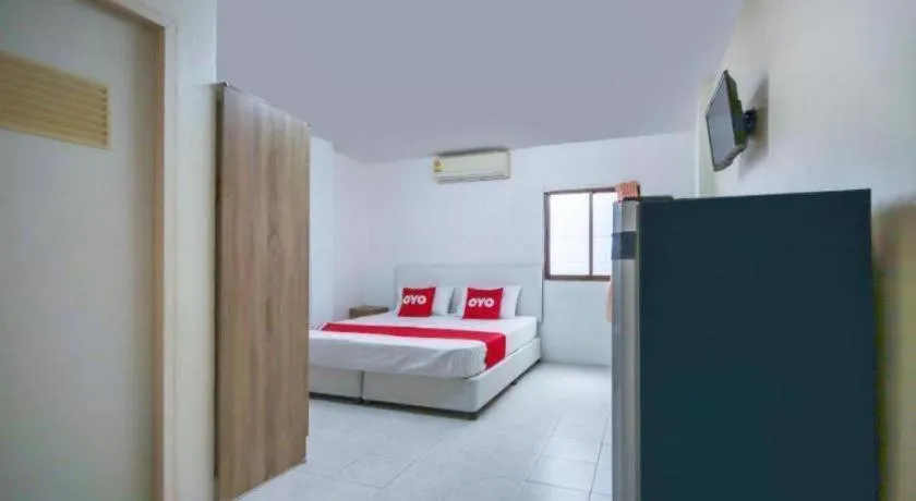 Bed in OYO 885 You And Me House