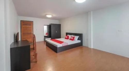 OYO 935 The Palm Apartment