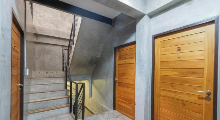 OYO 935 The Palm Apartment