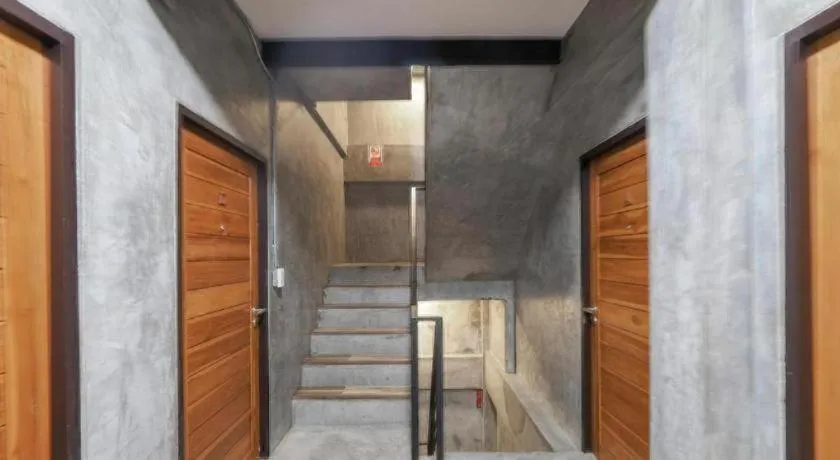 OYO 935 The Palm Apartment