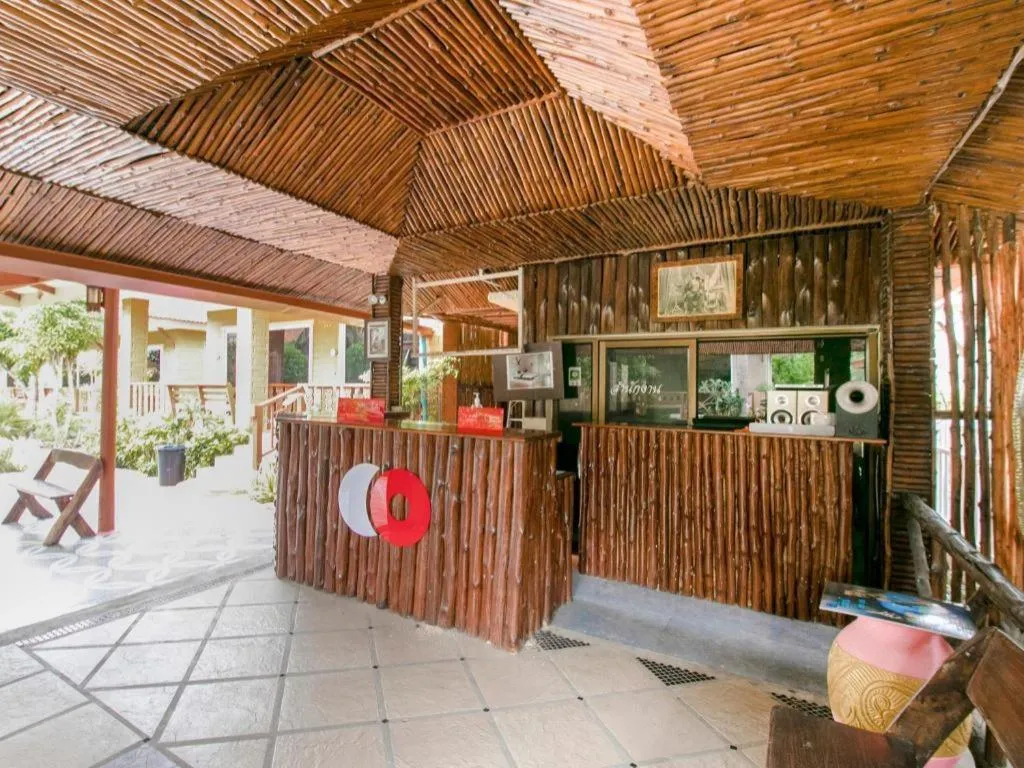 CAPITAL O961 Baan Dow Chompoo Resort