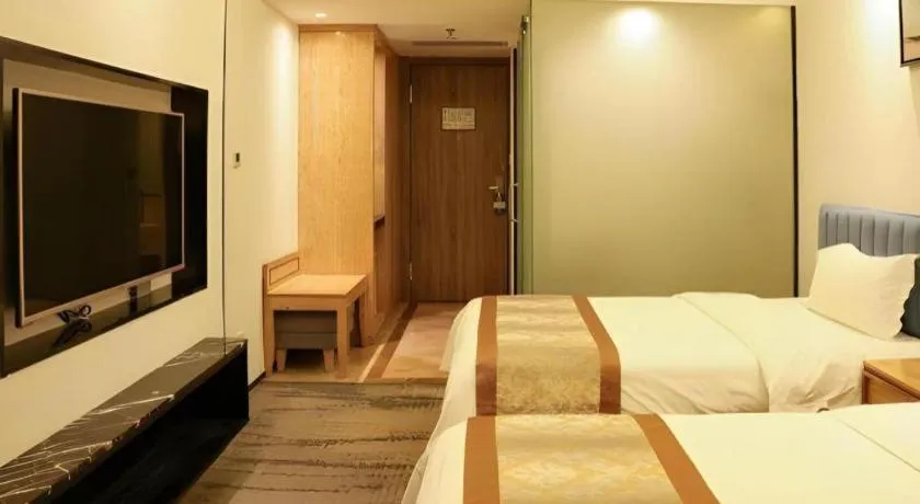 Bed in Golden Central Hotel Shenzhen
