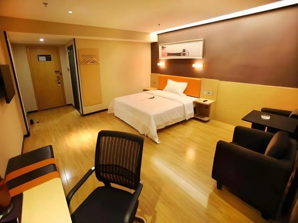 Bed in 7 Days Premium Nanjing Gaochun Beiling Road Branch