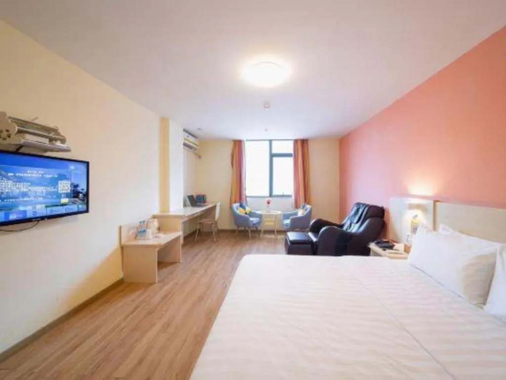 Bed in 7 Days Inn Huizhou Daya Bay Wanda Plaza