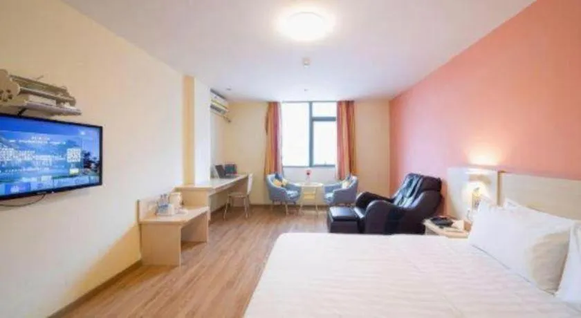 Bed in 7 Days Inn Huizhou Daya Bay Wanda Plaza