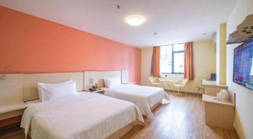 Bed in 7 Days Inn Huizhou Daya Bay Wanda Plaza